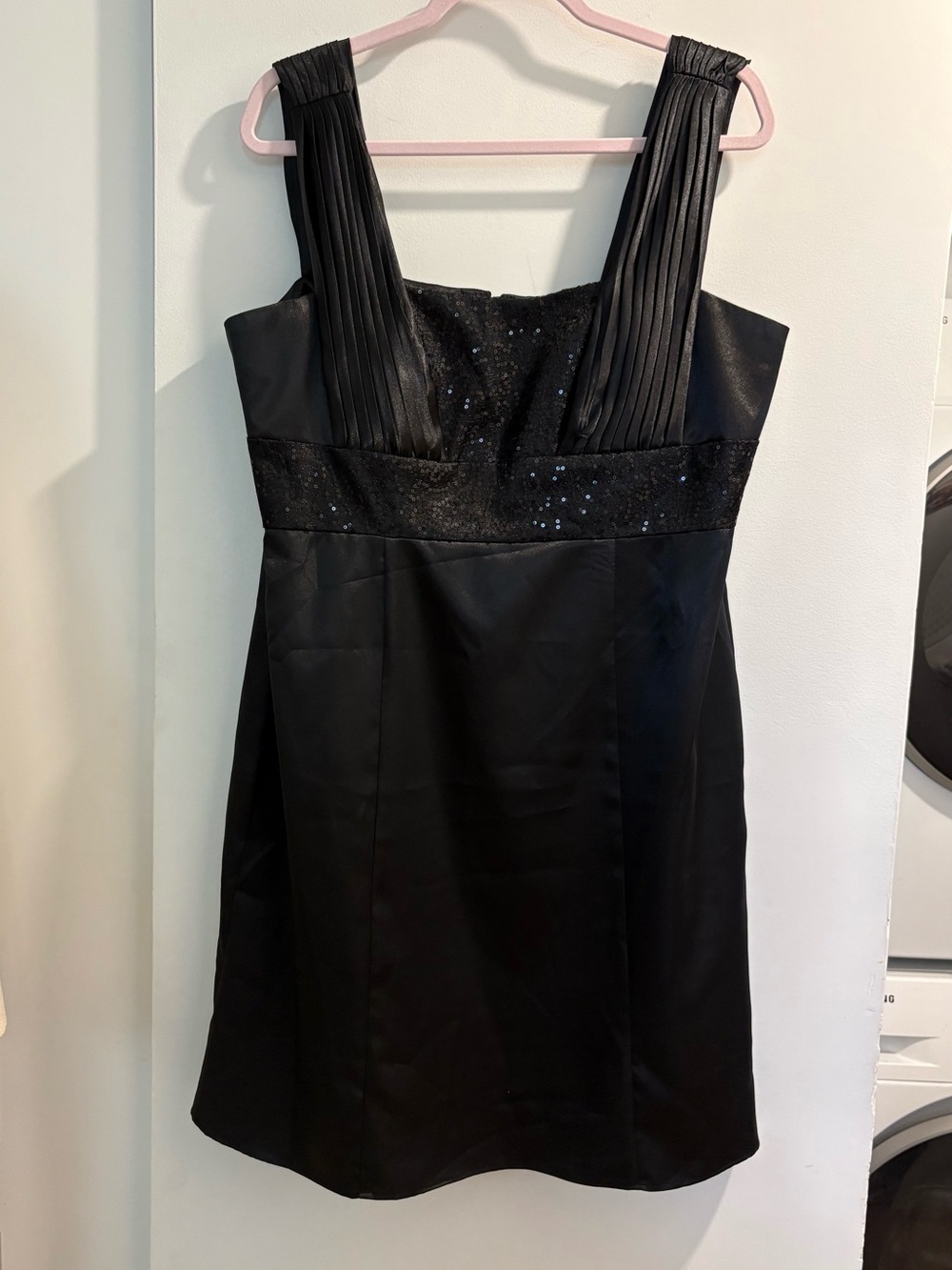 Black Sleeveless Cocktail Dress with Pleated Straps